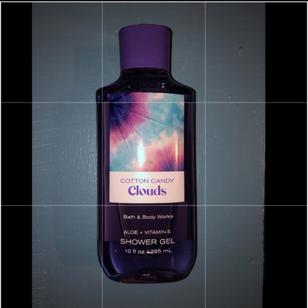 Cotton candy clouds shower gel